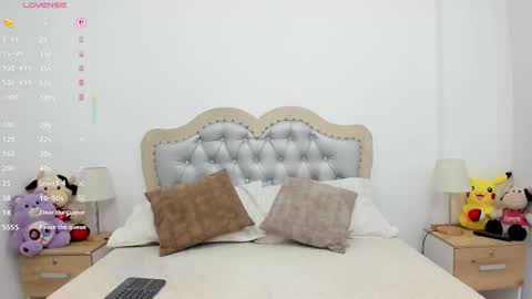 Snapshot of jessica_cortes chatting on 10-15-25, 03:50 jessica cortes online show from 10-15-25, 03:50