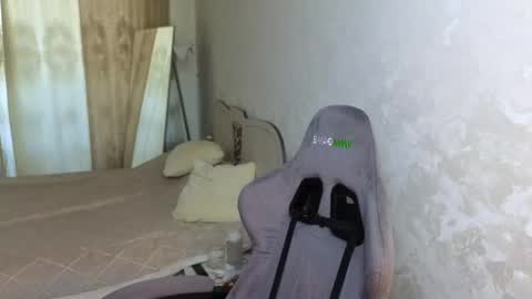 Jessy online show from 10-01-25, 05:57