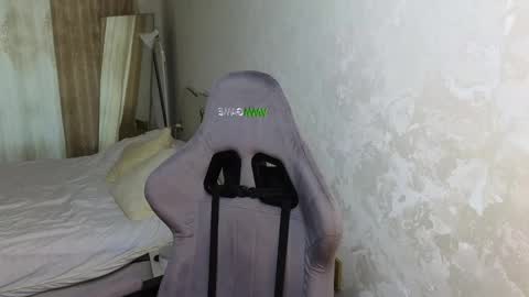 Jessy online show from 10-10-25, 06:34