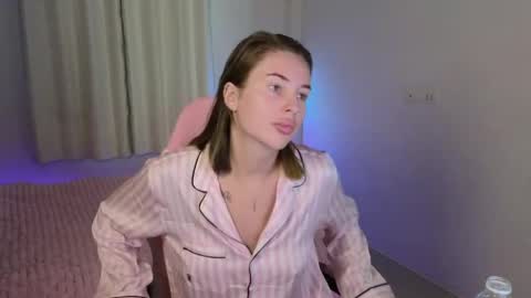 Snapshot of jessica_hanson chatting on 03-29-26, 02:11 Jessy online show from 03-29-26, 02:11