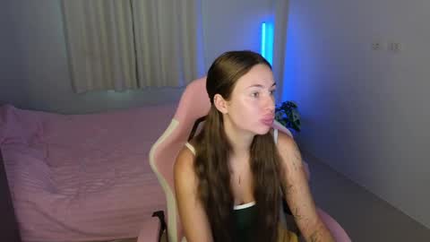 Snapshot of jessica_hanson chatting on 05-19-26, 03:24 Jessy online show from 05-19-26, 03:24