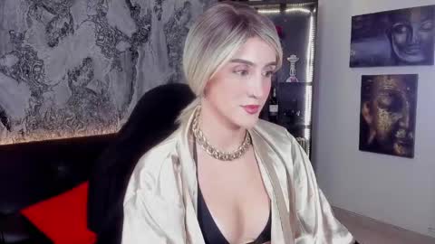 Snapshot of jessica_lisbon chatting on 04-13-26, 04:23 Jessica online show from 04-13-26, 04:23
