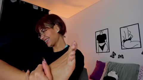 Snapshot of jessica_lovely77 chatting on 01-08-25, 11:19 Jessica online show from 01-08-25, 11:19