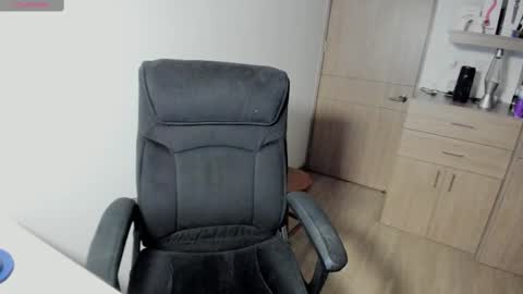 jessica_rabbit777_ online show from 11-16-25, 11:54