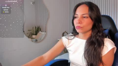 jessica_taylor_22 online show from 04-01-26, 07:22