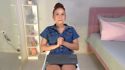 Jessica online show from 09-13-25, 03:12