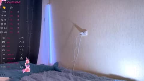 Snapshot of jessica_volker chatting on 02-04-26, 05:30 jessica_volker online show from 02-04-26, 05:30