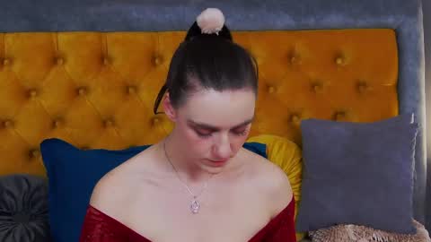 Snapshot of jessica_whitte_ chatting on 05-31-26, 04:09 Jessica White online show from 05-31-26, 04:09