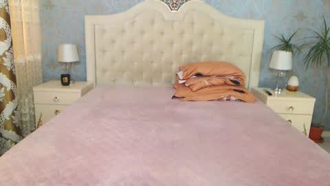 Snapshot of jessicalove20 chatting on 01-27-25, 02:24 single mommy online show from 01-27-25, 02:24