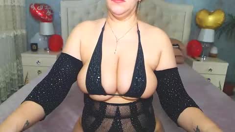 Snapshot of jessicalove20 chatting on 02-23-25, 06:28 single mommy online show from 02-23-25, 06:28