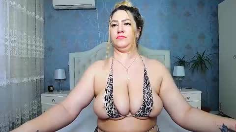 Snapshot of jessicalove20 chatting on 03-10-25, 09:21 single mommy online show from 03-10-25, 09:21