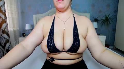 Snapshot of jessicalove20 chatting on 03-12-25, 10:48 single mommy online show from 03-12-25, 10:48