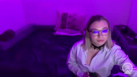 Jessica and Mark online show from 04-25-26, 03:20