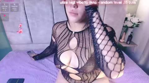 Snapshot of jessicaparkeer1 chatting on 04-24-26, 01:24 jessicaparkeer1 online show from 04-24-26, 01:24