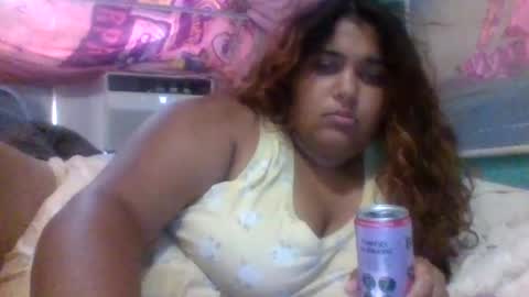 Snapshot of jessicarabbits4 chatting on 07-14-26, 12:24 dovedianna online show from 07-14-26, 12:24