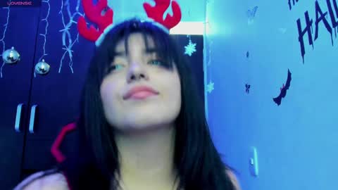 Snapshot of jessicared18 chatting on 12-11-24, 07:46 jessicared18 online show from 12-11-24, 07:46