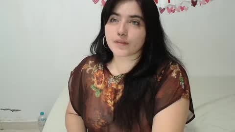 Snapshot of jessicared18 chatting on 02-17-25, 10:40 jessicared18 online show from 02-17-25, 10:40