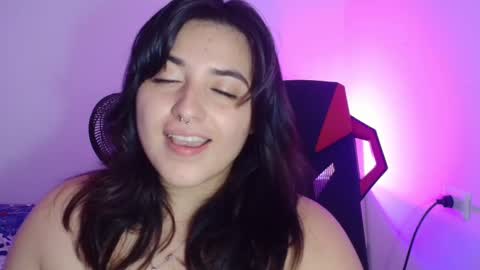 Snapshot of jessicared18 chatting on 09-29-25, 03:39 jessicared18 online show from 09-29-25, 03:39