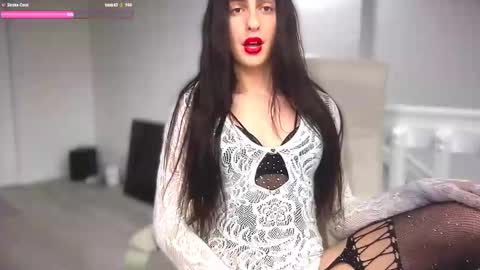 Snapshot of jessicavalentinecd chatting on 10-16-25, 12:11 Jessica online show from 10-16-25, 12:11