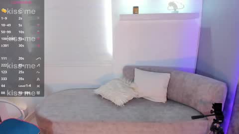 Jessisa online show from 06-06-26, 03:39