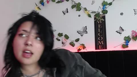 Snapshot of jessie_wild chatting on 10-22-25, 03:18 jessie_wild online show from 10-22-25, 03:18