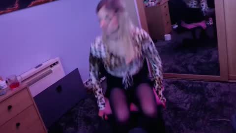Jessiessicaxx online show from 12-15-24, 01:00