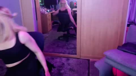 Jessiessicaxx online show from 01-04-25, 12:16