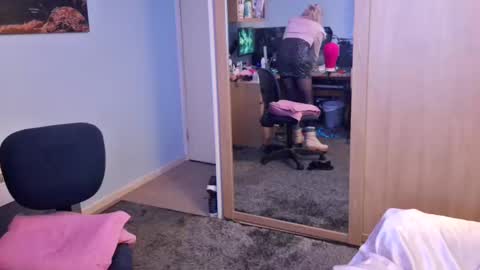Jessiessicaxx online show from 01-18-25, 11:54