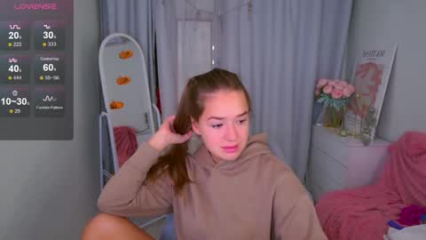 Jessi online show from 10-14-25, 01:56