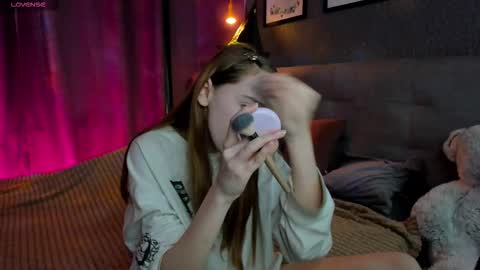 Jessie online show from 10-30-25, 08:49