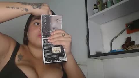 Snapshot of jessik_lov3 chatting on 04-05-26, 12:52 jessik_lov3 online show from 04-05-26, 12:52