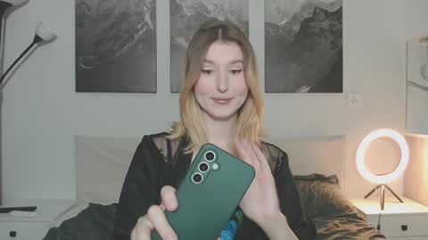 jessstonem online show from 10-22-25, 09:03