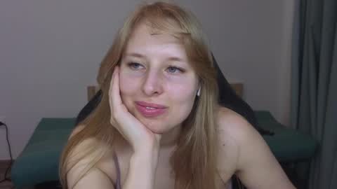 Snapshot of jessy_comely chatting on 06-05-26, 03:07 Jessy online show from 06-05-26, 03:07