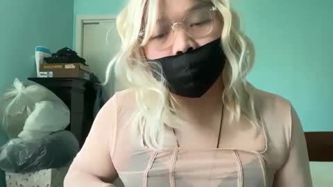 jessyaine online show from 10-05-25, 09:24