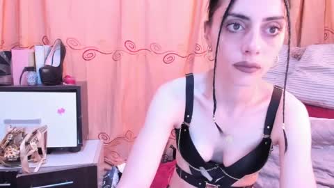 Snapshot of jessylonghair chatting on 07-18-26, 07:01 Jessylonghair online show from 07-18-26, 07:01