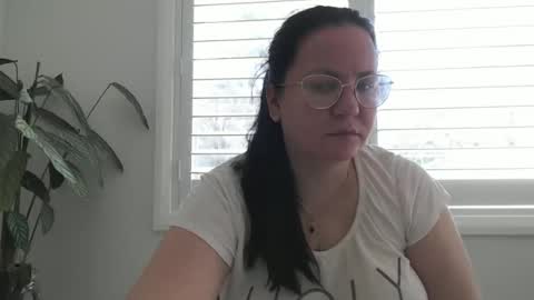 Snapshot of jessyqueen55 chatting on 05-27-26, 03:03 OnlyJessy online show from 05-27-26, 03:03