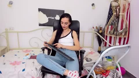 Jessy online show from 01-20-25, 09:01