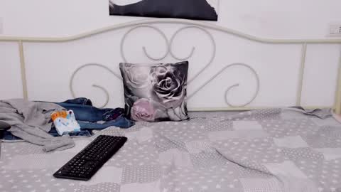 Jessy online show from 01-21-25, 08:54