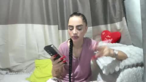 Jessy online show from 11-11-25, 05:24