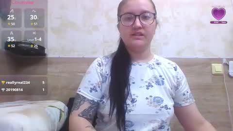 Snapshot of jessystoune1 chatting on 12-25-24, 06:41 Bye everyone i cant see any reason to stay here wish u luck online show from 12-25-24, 06:41