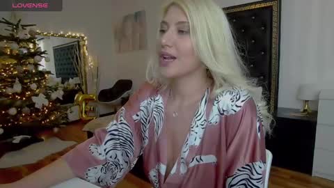 JessyTexxas online show from 12-16-24, 01:54