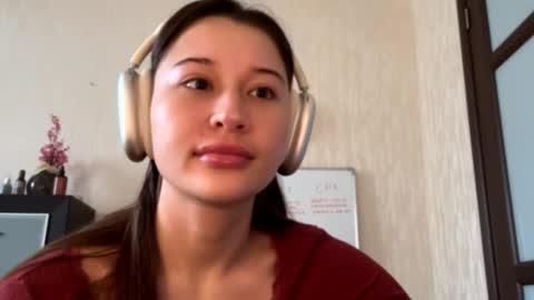 Snapshot of jesusitacatts chatting on 10-16-25, 08:15 Lynn online show from 10-16-25, 08:15