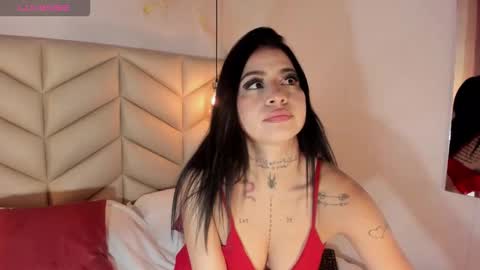 Snapshot of jesysoz_23 chatting on 09-24-25, 02:53 Jessica online show from 09-24-25, 02:53