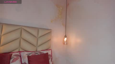 Snapshot of jesysoz_23 chatting on 10-23-25, 07:45 Jessica online show from 10-23-25, 07:45