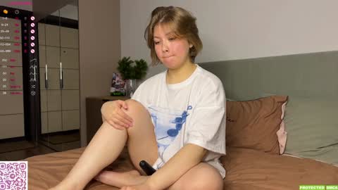 Mona online show from 02-04-25, 03:04