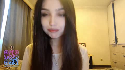 Snapshot of jettanicolay chatting on 02-12-26, 07:36 I am Gina ntmu Lets hit 10 Thumbs Up together online show from 02-12-26, 07:36