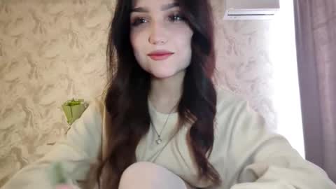 Snapshot of jettanicolay chatting on 03-05-26, 05:47 I am Gina ntmu Lets hit 10 Thumbs Up together online show from 03-05-26, 05:47