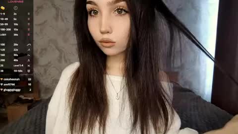 I am Gina ntmu Lets hit 10 Thumbs Up together online show from 05-11-26, 07:36