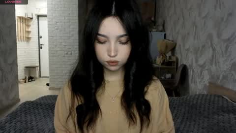 I am Gina ntmu Lets hit 10 Thumbs Up together online show from 06-12-26, 08:02