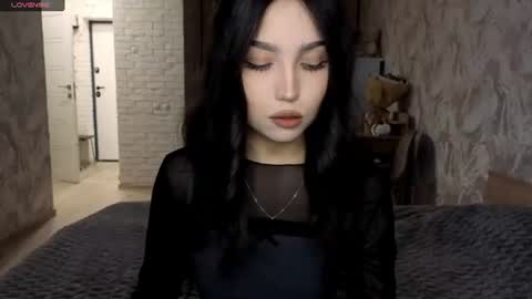 I am Gina ntmu Lets hit 10 Thumbs Up together online show from 06-16-26, 09:56